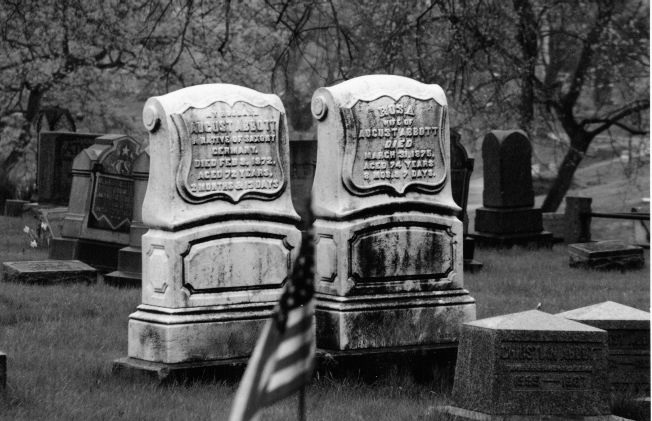 Augustus and Rosa Ott Abicht Headstone Markers